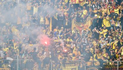 Los hinchas de Barcelona SC durante el partido ante Aucas, en el estadio Gonzalo Pozo Ripalda, el 2 de noviembre de 2024.