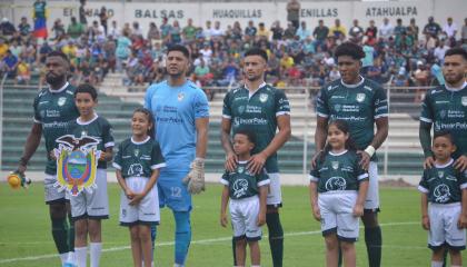 Jugadores de Orense, durante un partido de LigaPro, el 1 de noviembre de 2024.