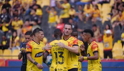 Jugadores de Barcelona SC, durante un partido de LigaPro, el 10 de noviembre de 2024.