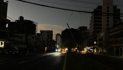 Una avenida del norte de Quito en horario de apagón, en noviembre de 2024.