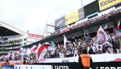 Vista panorámica de la general sur del estadio Rodrigo Paz Delgado, durante la final de la LigaPro, el 7 de diciembre de 2024.