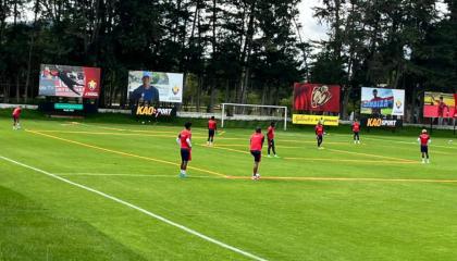 Los jugadores de El Nacional durante el entrenamiento del 4 de enero de 2024, en el Complejo de Tumbaco.