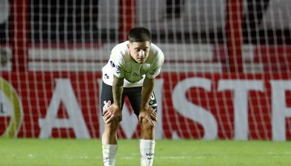 El argentino Rodrigo Garro durante un partido por Copa Sudamericana en Buenos Aires, el 23 de abril de 2024.