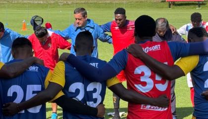 Los jugadores de El Nacional durante el entrenamiento del 7 de enero de 2025, en el complejo de Tumbaco.