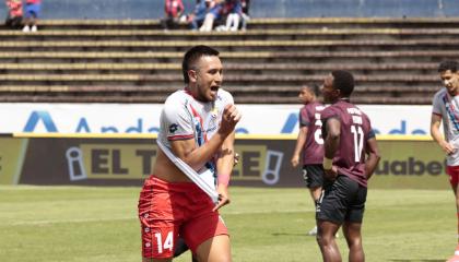 Darío Pazmiño festeja el gol con la camiseta de El Nacional, ante Vinotinto Ecuador, el 26 de enero de 2025, en la final de la Copa AFNA.