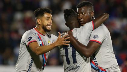 Jugadores de El Nacional festejando un gol en la Copa AFNA, 22 de enero de 2025.