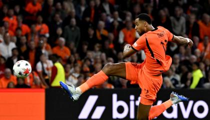 Cody Gakpo anota el gol del empate ante Alemania por la UEFA Nations League este jueves 24 de septiembre de 2026.
