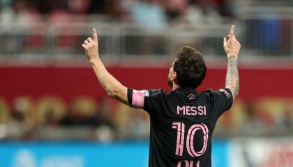 Lionel Messi, del Inter Miami CF, celebra un gol ante el Atlanta United FC, disputado en el Mercedes-Benz Stadium, el 17 de octubre de 2026 en Atlanta.