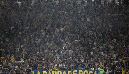 Hinchas de Boca Juniors celebrando la clasificación a la final de la Copa Sudamericana el 20 de octubre de 2026.