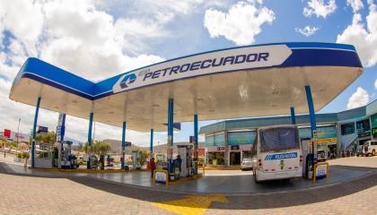 Vista de una gasolinería de Petroecuador.