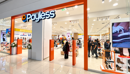Tienda Payless renovada en Quicentro Sur.