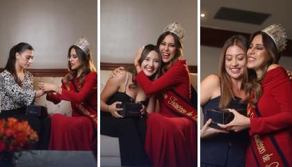 María Emilia Sánchez, reina de San Francisco de Quito, junto a las nuevas candidatas, 22 de octubre de 2026.