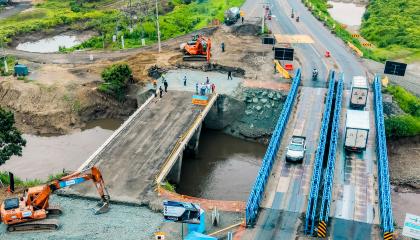 El cierre temporal en la vía Puerto Inca - Naranjal en Guayas, por montaje de vigas del nuevo Puente Delta en Churute, está previsto para este domingo 25 de octubre de 2026.