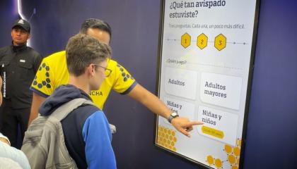 Asistentes a la feria de Ciberseguridad Avíspate 2026 de Banco Pichincha