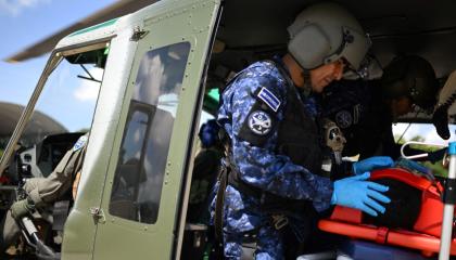 Soldados de El Salvador, durante un operativo, en octubre de 2026.