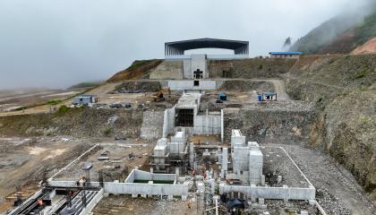 Construcción de la mina a mediana escala El Domo, en Las Naves, Bolívar.