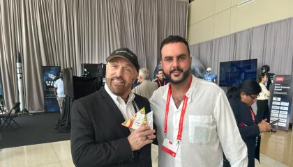 Rick Tumlinson, cofundador de varias empresas espaciales, y Michel Kammoun en las sesiones de networking del Florida Innovation & Space Mission 2026