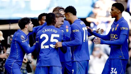 Los jugadores del Chelsea celebran un gol ante el Manchester United, este sábado 31 de octubre, por la Premier League.