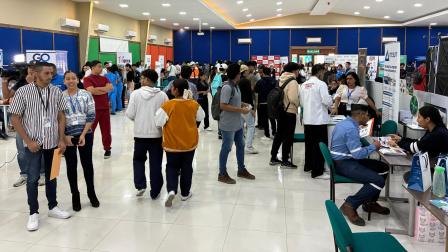 Jóvenes empleo Guayaquil