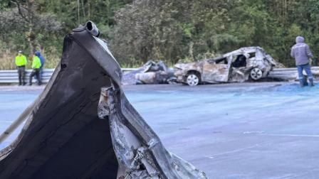 Accidente tránsito registrado en la vía E20, en el tramo Alóag - Santo Domingo, 13 de agosto de 2026.