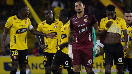 Jugadores de Barcelona SC, tras la derrota ante Macará, el sábado 8 de agosto de 2026, por la LigaPro.