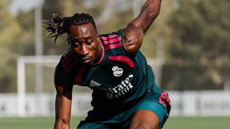 Yan Diomandé en un entrenamiento con el Real Madrid el 19 de agosto de 2026.
