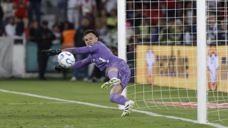 El arquero de Liga de Quito, Gonzalo Valle, durante la tanda de penales ante Mirassol en la vuelta de los octavos de final de la Copa Libertadores, el jueves 20 de agosto de 2026.