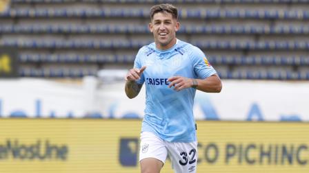 Mauricio Alonso festeja su gol en el partido de Universidad Católica ante Manta FC por la LigaPro, el 22 de agosto de 2026.