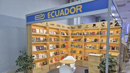 Stand de Ecuador en la Feria Internacional del Libro de Panamá 2026. 28 de agosto de 2026
