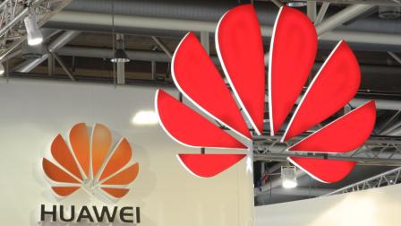 Guerra comercial.  Google rompe lazos con Huawei