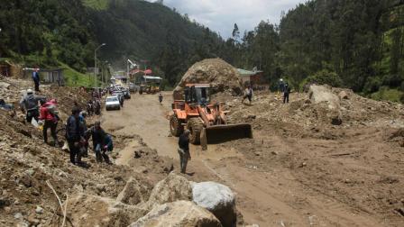 El miércoles 30 de marzo, las instituciones de Cuenca habilitaron un corredor humanitario para el traslado de víveres en el sector de Sayausí, en Cuenca.