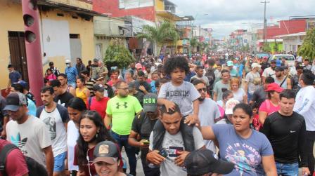 Una caravana de migrantes latinoamericanos y centroamericanos partirá hacia Estados Unidos desde México, 3 de junio de 2022.