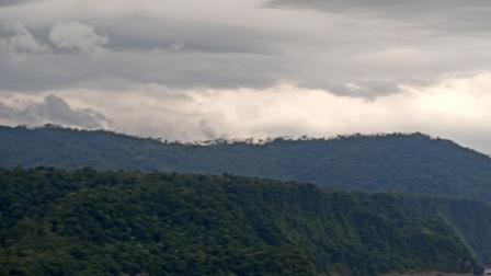 Vista del monitoreo a la actividad de volcán Sangay, el 15 de noviembre de 2022.