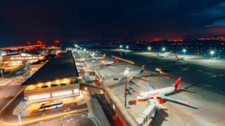 Aeropuerto Internacional Mariscal Sucre, de Quito. 