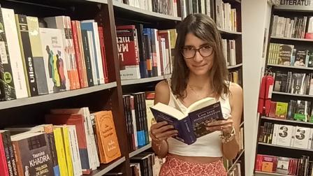 Lorena Ballesteros, la ecuatoriana que lee cien libros al año.