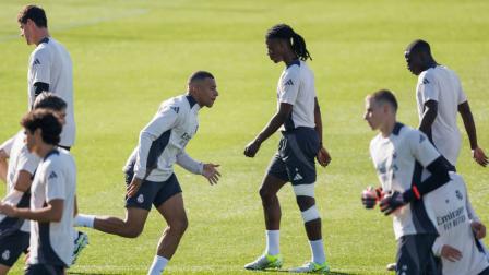 Los jugadores del Real Madrid durante el entrenamiento del lunes 21 de octubre, antes del partido de la Fecha 3 de la Champions League contra el Borussia Dortmund.