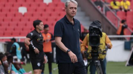 Tiago Nunes, durante un partido de Liga de Quito por la LigaPro, el 14 de julio de 2026.