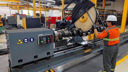 Centro de reconstrucción de IASA, de piezas de motores que se utilizan en las industrias.