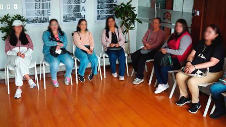 Fotografía de archivo de una jornada médica gratuita para mujeres en Quito.