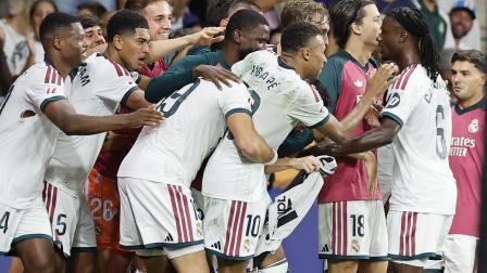 Los jugadores del Real Madrid celebran el 1-2 durante el partido ante el Espanyol este sábado 22 de agosto de 2026.