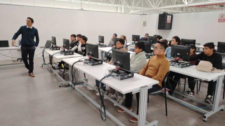 Imagen referencial. Estudiantes en un aula del Instituto Tecnológico del Asutro el 21 de agosto de 2026.