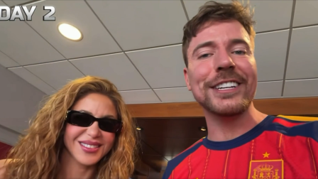 Shakira y MrBeats, en la final del Mundial 2026.