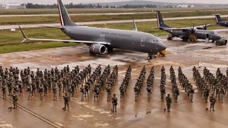 La Secretaría de la Defensa Nacional de México despliega 300 efectivos para  reforzar la seguridad en el estado de Sinaloa, el 25 de agosto de 2026.