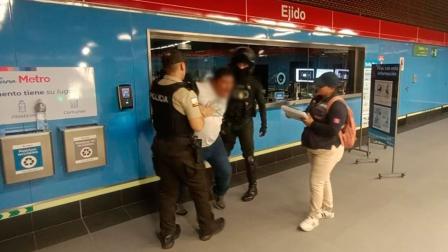 Ciudadano fue sancionado por ingresar al Metro de Quito sin pagar