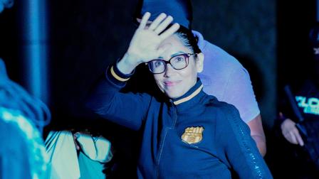 Luisa González a su llegada al aeropuerto de Latacunga, en la provincia de Cotopaxi, el 23 de octubre de 2026.