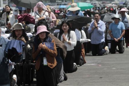 En el marco del 53° Congreso Eucarístico Internacional que se desarrolla en Quito, este jueves 12 de septiembre, se abrirán de forma simultánea 17 iglesias del Centro Histórico y algunas parroquias. Los turistas y feligreses podrán visitar las capillas y escuchar las misas que se celebrarán en nueve idiomas diferentes.