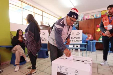 El Consejo Nacional Electoral (CNE) realizará, el jueves 12 de septiembre, la convocatoria a las elecciones presidenciales y legislativas de 2025. La convocatoria se realizará en cadena nacional transmitida durante la noche.