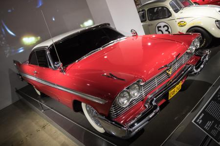 Plymouth Fury de 1958 restaurado con piezas de otros vehículos utilizados durante el rodaje de Christine (1983).