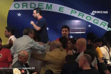 Las candidaturas de personas de ideologías diversas y sin ninguna experiencia política, reunidas el la Lista Estudiantil, derrotaron al gobierno autoritario de Serbia.
Fue un fenómeno político extraño pero esperanzador, como lo relata Jorge Ortiz en su videocolumna de esta semana.