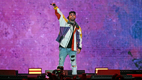 Nicky Jam, durante un concierto en Miami, el 15 de octubre de 2022. El artista se presentará en la Noche Amarilla 2025.